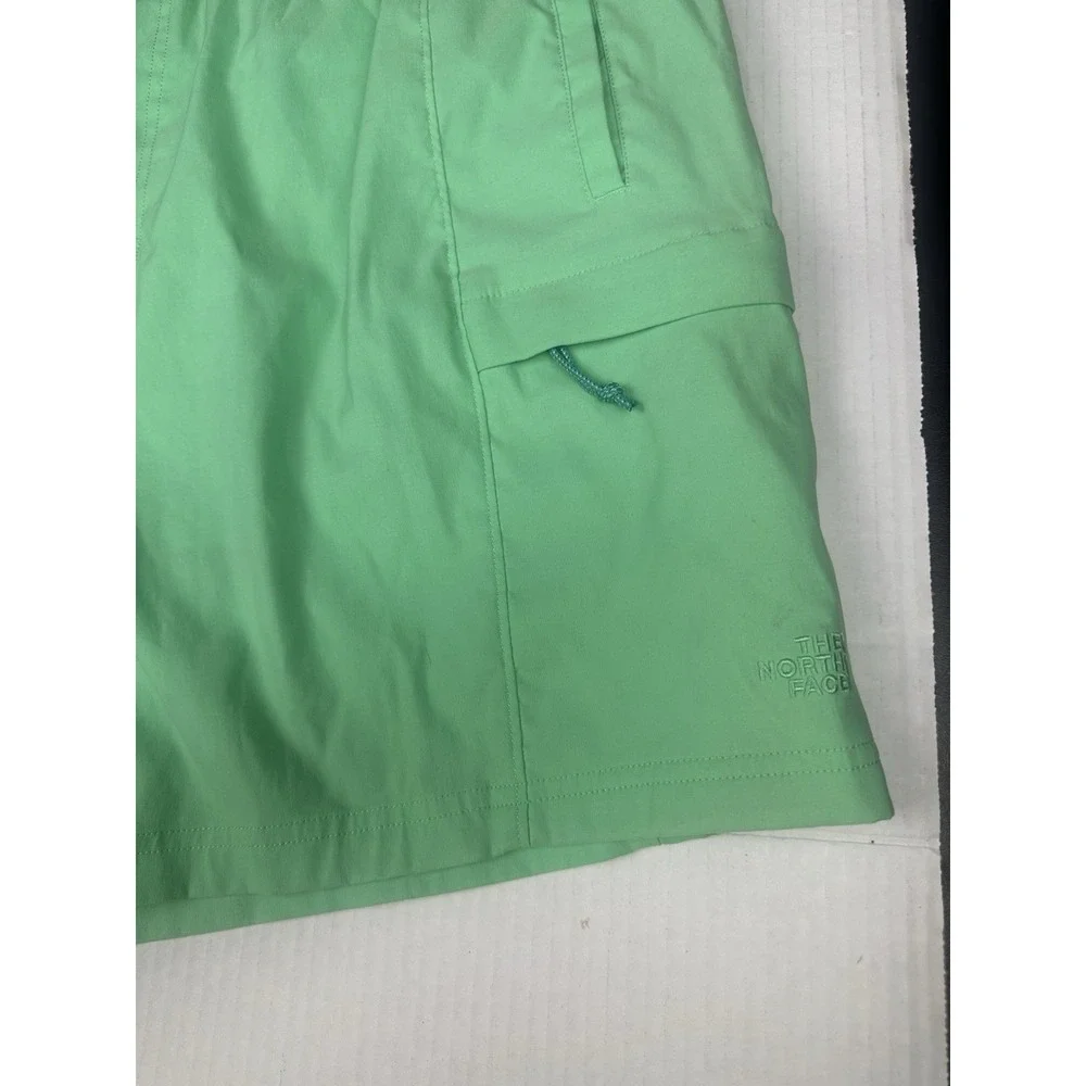 The North Face Class V Belted Shorts Mens XL Green Performance Nylon Hiking